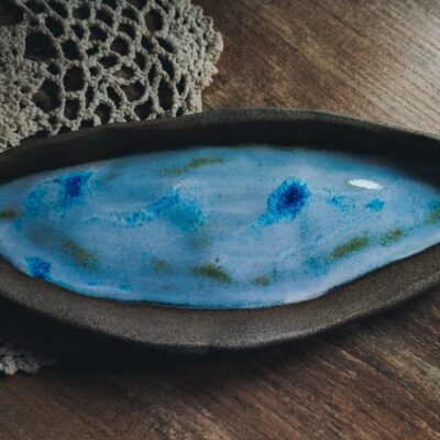 Długa patera ceramiczna błękitna