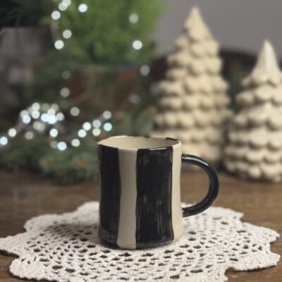 Kubek ceramiczny w paski