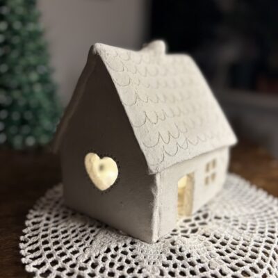 Duża chatka ceramiczna